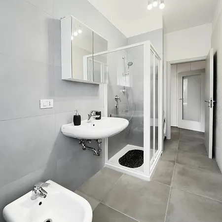 Lido Di Fermo-free Parking Miramare