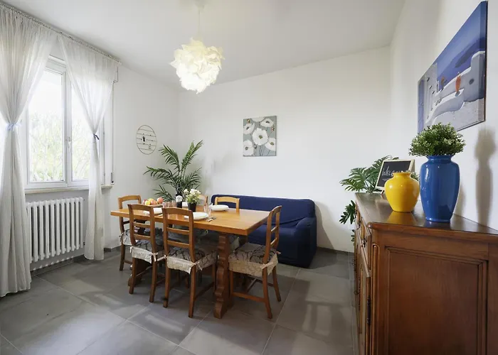 Lido Di Fermo-free Parking Miramare *