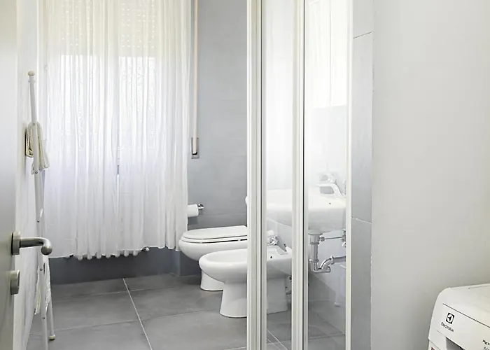 Lido Di Fermo-free Parking Miramare Lido di Fermo