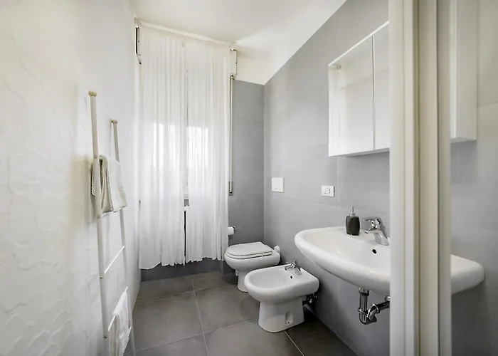 Lido Di Fermo-free Parking Miramare